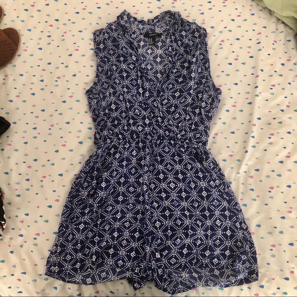 Forever 21 Blue & White Romper Size Medium